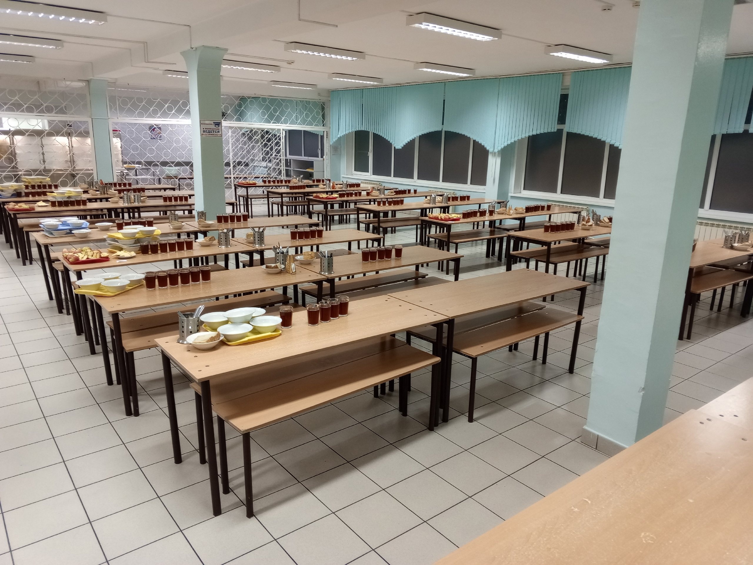 Изображения столовой.